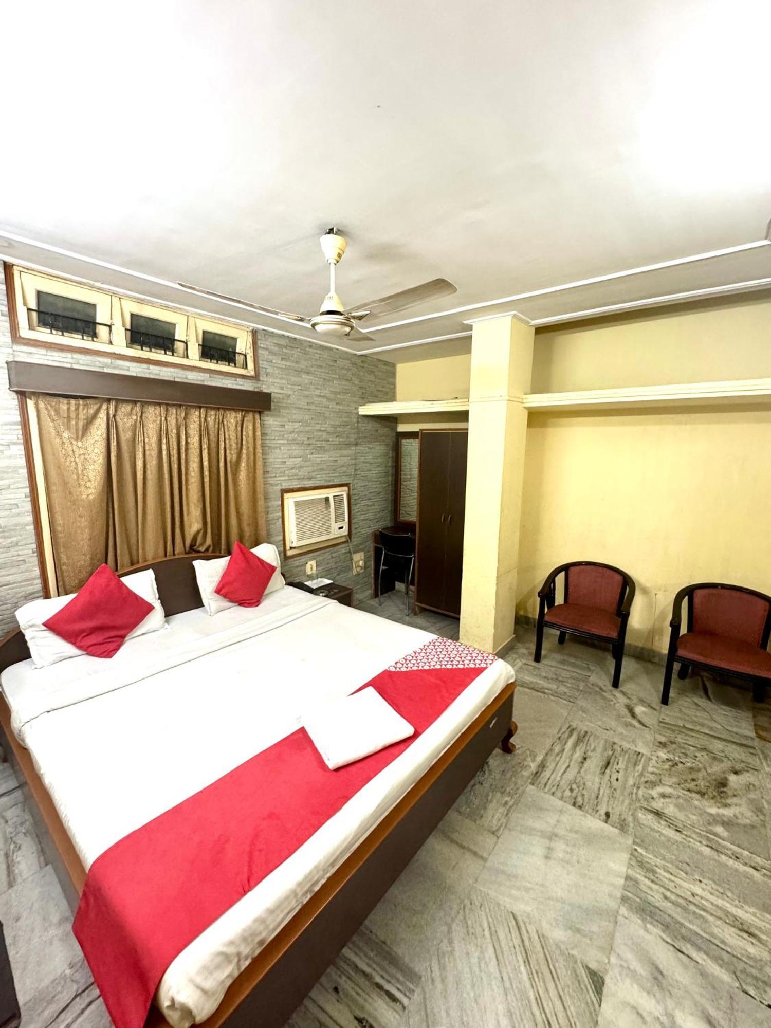 Hotel B K R Guwahati Luaran gambar
